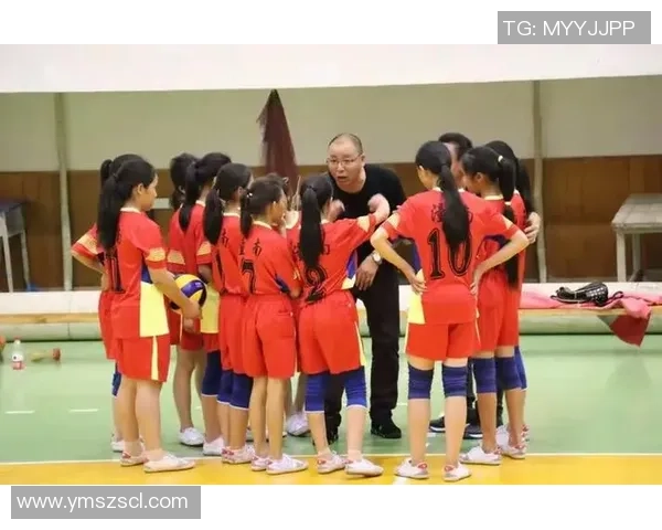 重庆排球队比赛经验分享:从赛场到训练的全方位探索与提升 重庆排球队比赛经验分享:从赛场到训练的全方位探索与提升