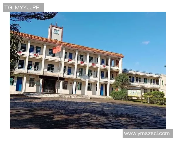 昔日足球明星重聚首共叙往昔辉煌岁月再现绿茵传奇风采 昔日足球明星重聚首共叙往昔辉煌岁月再现绿茵传奇风采